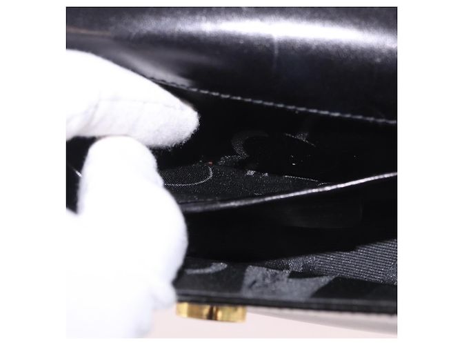 Borsa a tracolla con catena Vara Ribbon Salvatore Ferragamo in vernice nera e oro Auth bs35689 Nero D'oro - vista 11