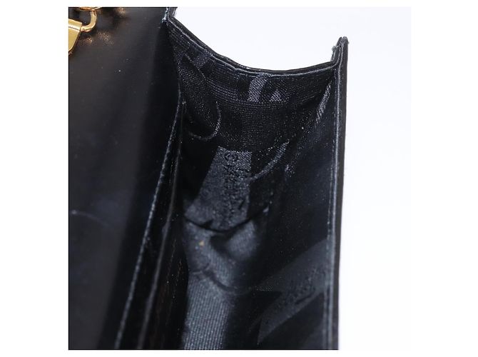 Borsa a tracolla con catena Vara Ribbon Salvatore Ferragamo in vernice nera e oro Auth bs35689 Nero D'oro - vista 20