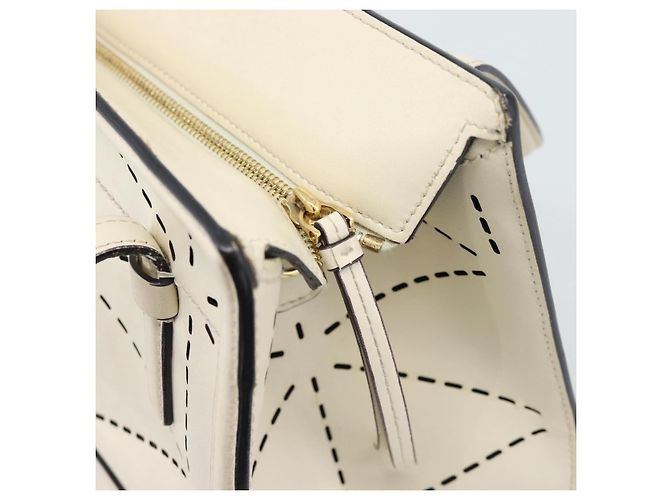 Borsa a mano Salvatore Ferragamo in pelle bianca e oro Auth hk3799 Bianco D'oro - vista 17