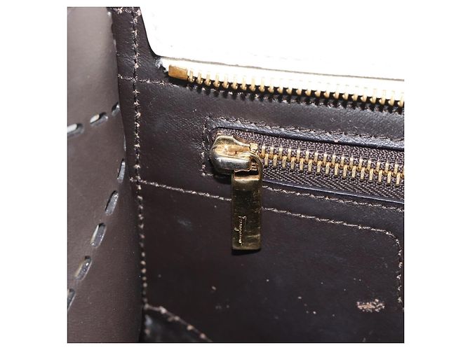 Borsa a mano Salvatore Ferragamo in pelle bianca e oro Auth hk3799 Bianco D'oro - vista 21