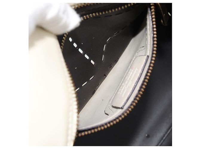 Borsa a mano Salvatore Ferragamo in pelle bianca e oro Auth hk3799 Bianco D'oro - vista 22