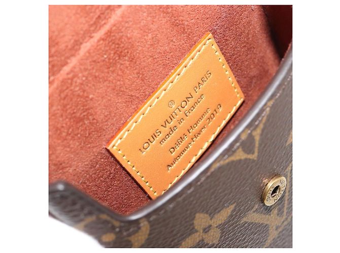 LOUIS VUITTON Monogram Box Phone Case Funda de Celular M68523 LV Auth 186417M Monograma - vista 23