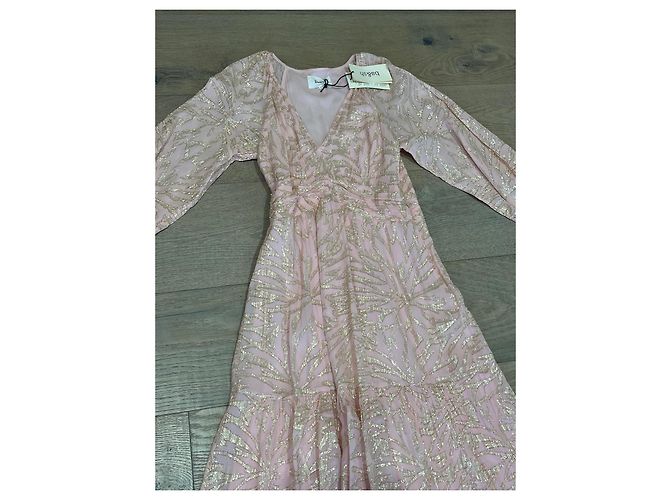 Vestido largo Ba&sh rosa con estampado botánico dorado - vista 5