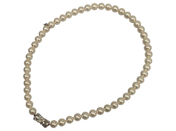Set Collana e Orecchini in Perle Akoya Mikimoto in Oro Bianco Au750 - vista 2