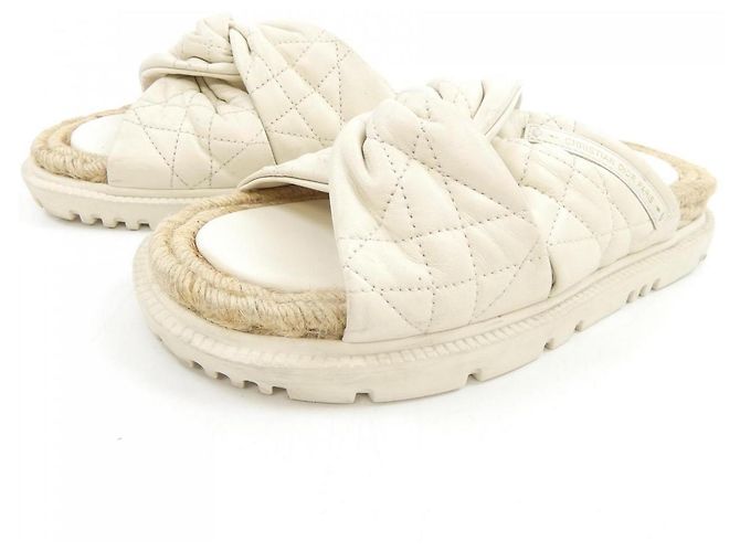 Sandali Christian Dior in agnello trapuntato Cannage Beige - vista 3