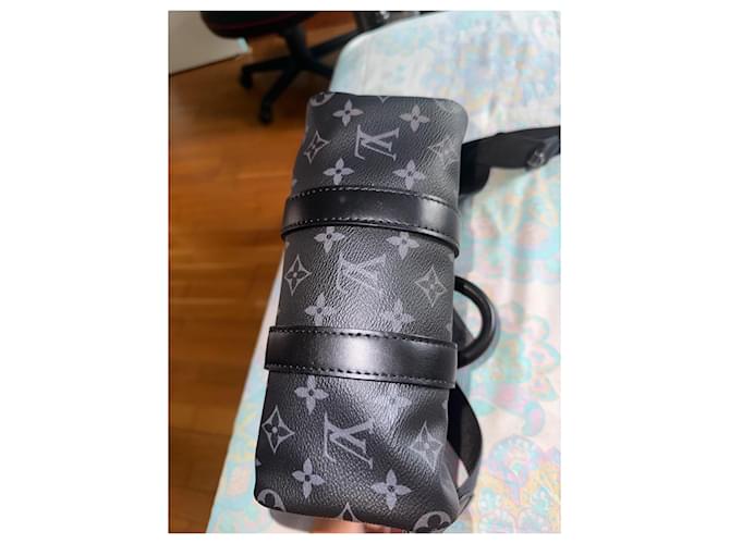 Louis Vuitton Borsa Keepall XS Monogram Eclipse Nero - vista 4
