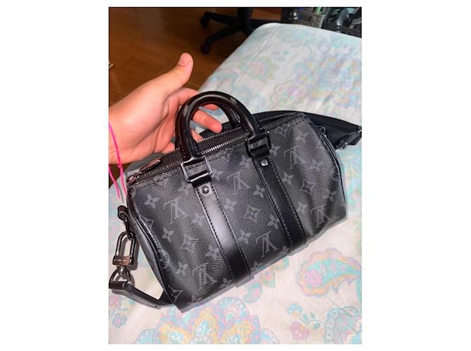 Louis Vuitton Borsa Keepall XS Monogram Eclipse Nero - vista 5