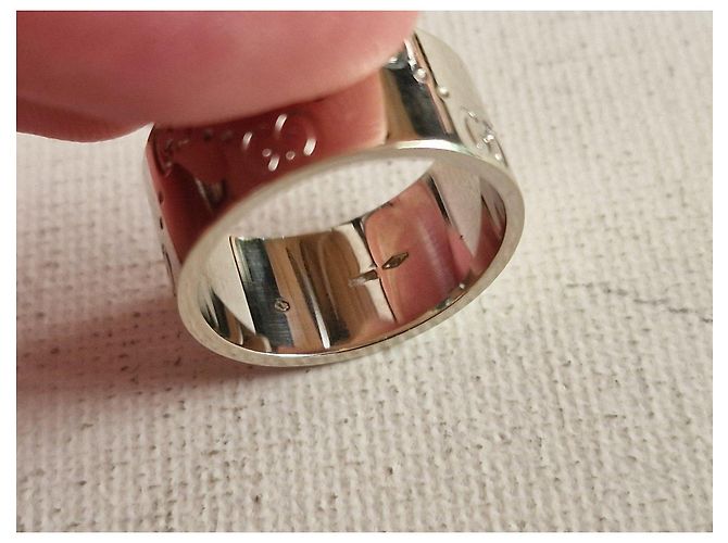 Gucci Icon Ring aus 18k Weißgold Silber Hardware - Ansicht 2