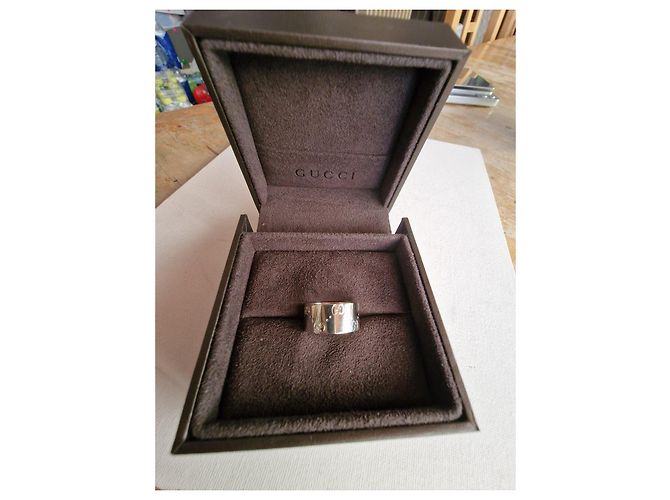 Gucci Icon Ring aus 18k Weißgold Silber Hardware - Ansicht 6