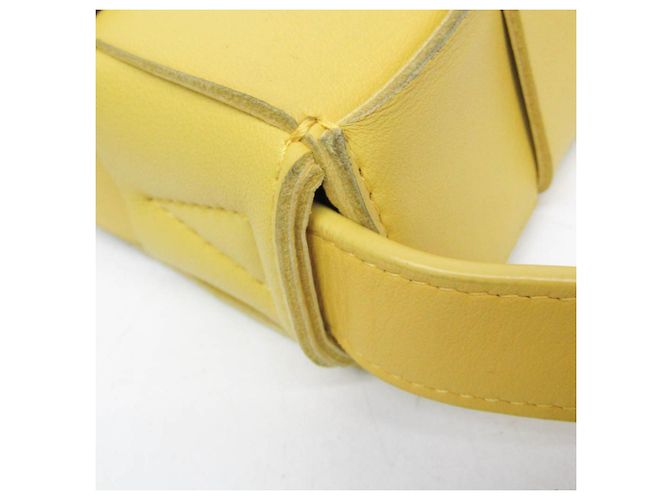 Borsa a tracolla Bottega Veneta Intrecciato Cassette in giallo - vista 12