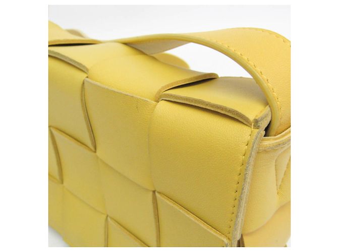 Borsa a tracolla Bottega Veneta Intrecciato Cassette in giallo - vista 8
