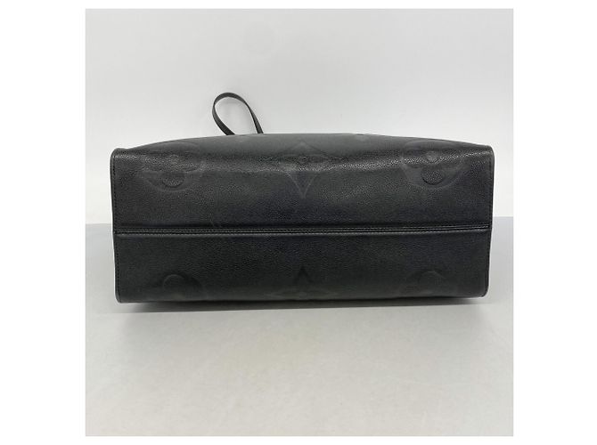 Borsa Tote Louis Vuitton Monogram Empreinte OnTheGo GM Nero - vista 3