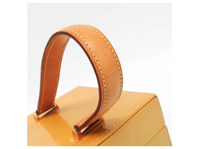 Borsa a mano/Beauty case Louis Vuitton Vernis Bleecker M91002 Giallo - vista 9