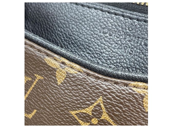 Borsa Louis Vuitton Monogram Pallas Nero - vista 8