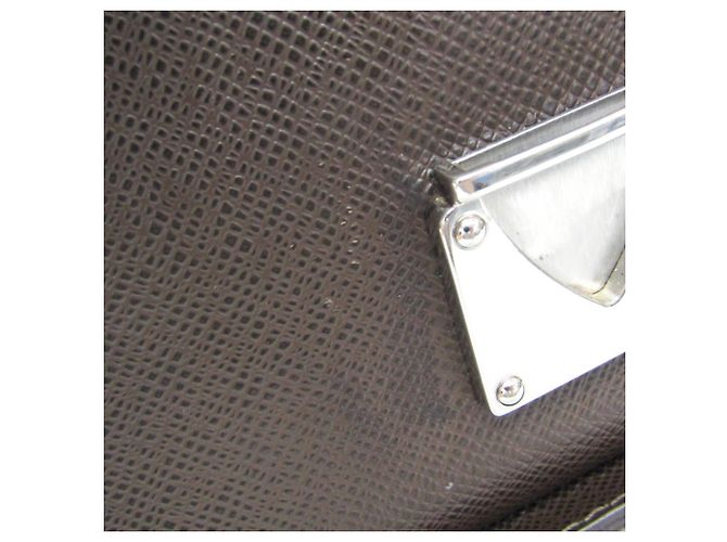 Clutch da uomo Louis Vuitton Taiga Veraia Marrone - vista 13