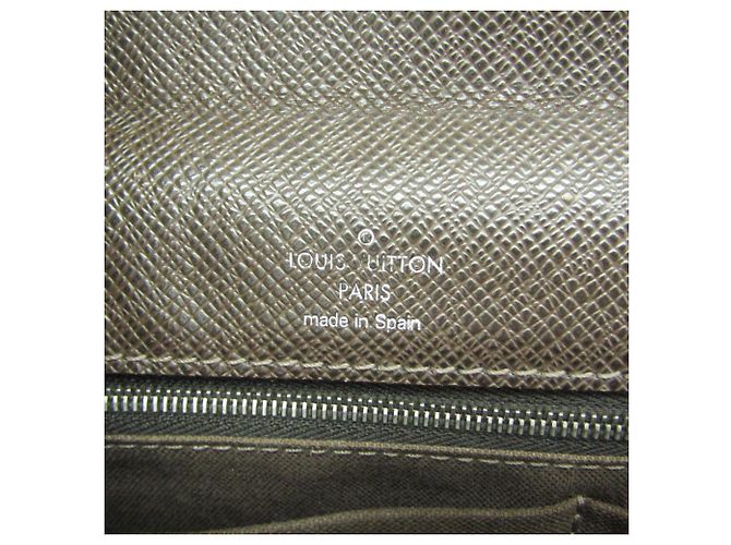 Clutch da uomo Louis Vuitton Taiga Veraia Marrone - vista 18