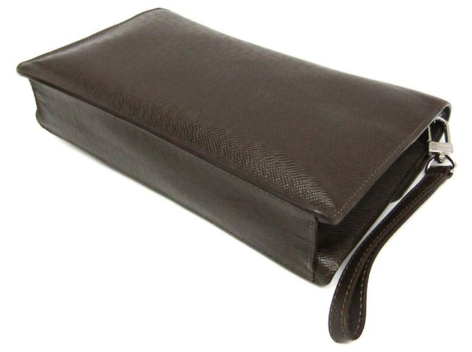 Clutch da uomo Louis Vuitton Taiga Veraia Marrone - vista 2