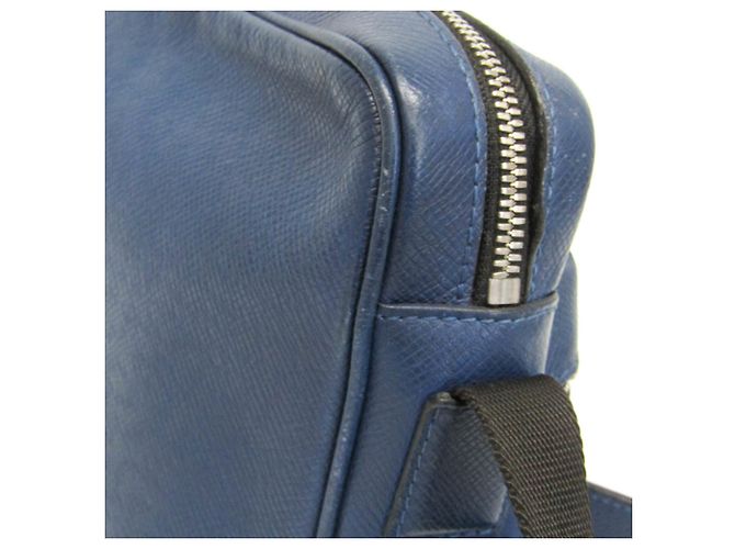 Louis Vuitton Taigarama Outdoor Messenger PM M33437 Blu - vista 10