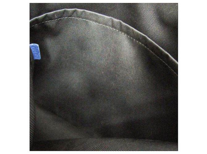 Louis Vuitton Taigarama Outdoor Messenger PM M33437 Blu - vista 15