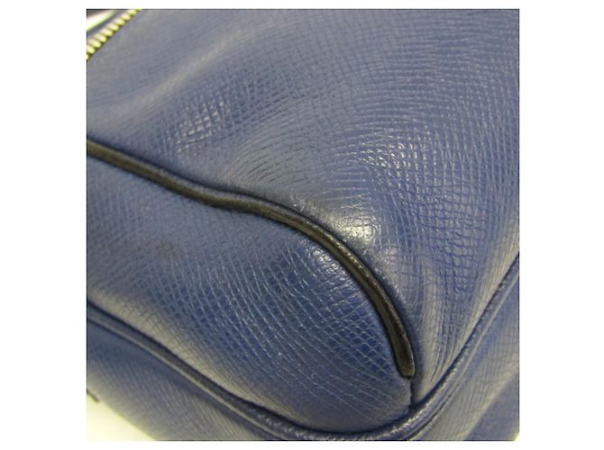 Louis Vuitton Taigarama Outdoor Messenger PM M33437 Blu - vista 6