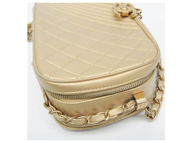Camera Borsa a tracolla Chanel Cocoboy A92655 D'oro - vista 7