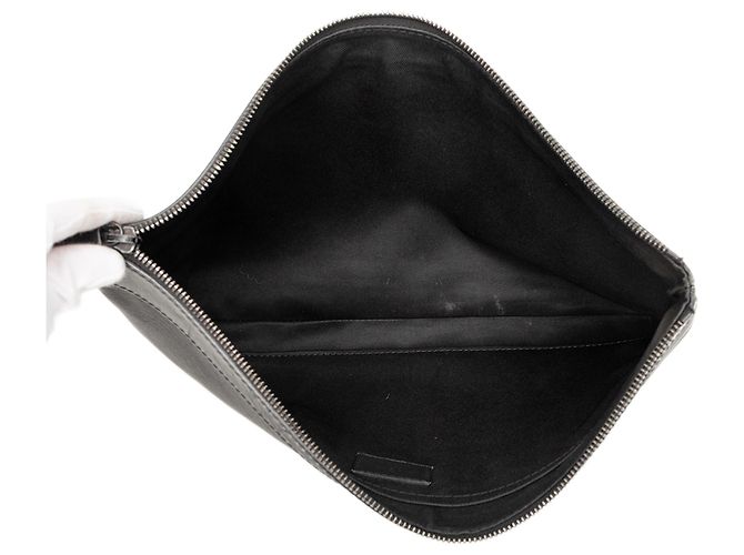 Pochette Discovery Louis Vuitton Monogram Shadow nero - vista 4