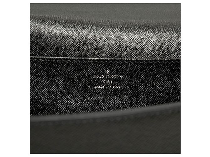 Valigetta Louis Vuitton Black Taiga Moskova Nero - vista 5