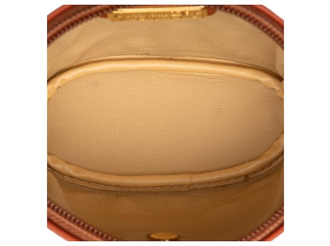 Porta-moedas Dior em couro granulado marrom com logotipo CD - vista 4