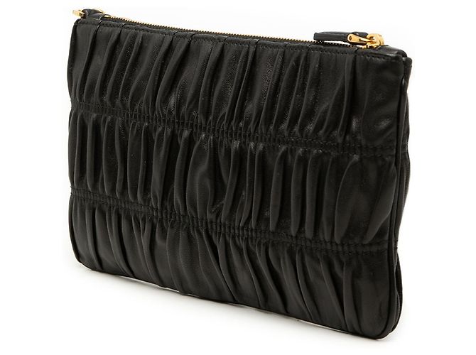 Gaufre Clutch con polsino in nappa gofrata nera Prada Nero - vista 2