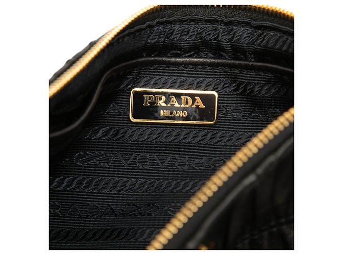 Gaufre Clutch con polsino in nappa gofrata nera Prada Nero - vista 5