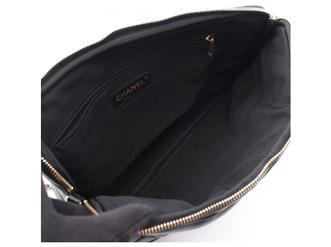 Timeless Borsa a tracolla Chanel in agnello nero - vista 3