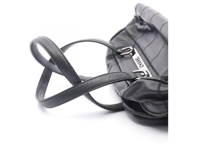 Borsa Chanel Chocolate Bar Boston Bag Nero - vista 8