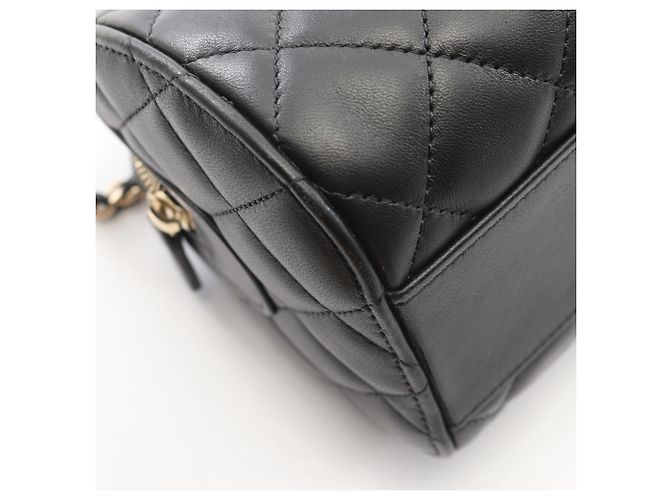 Chanel Matelassé 2-Way Handtasche Schwarz - Ansicht 6