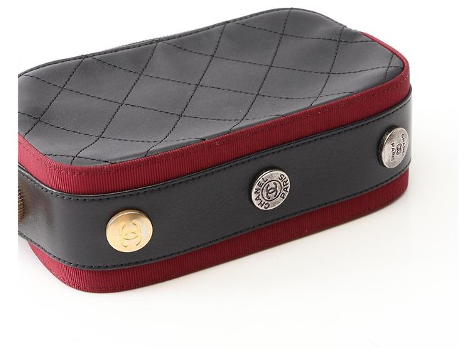Chanel Matelassé Camera Bag Black Dark red - view 10