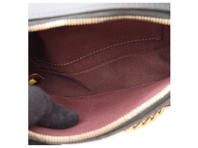 Chanel Matelassé Camera Bag Black Dark red - view 12