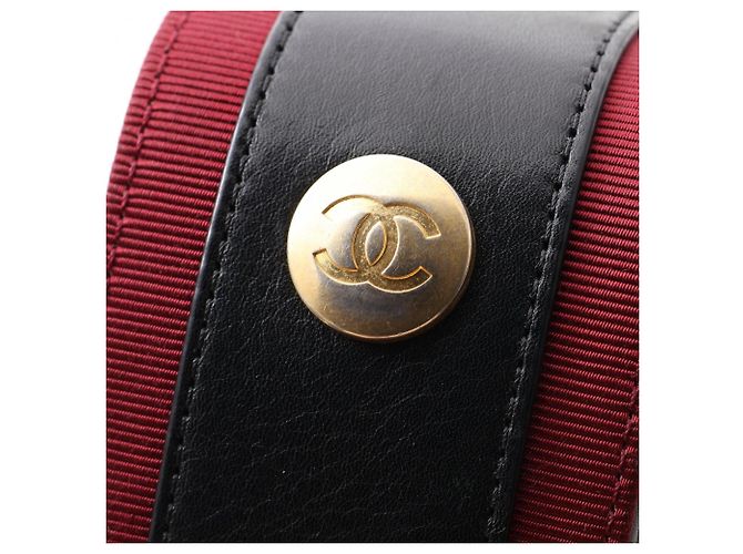 Chanel Matelassé Camera Bag Black Dark red - view 8