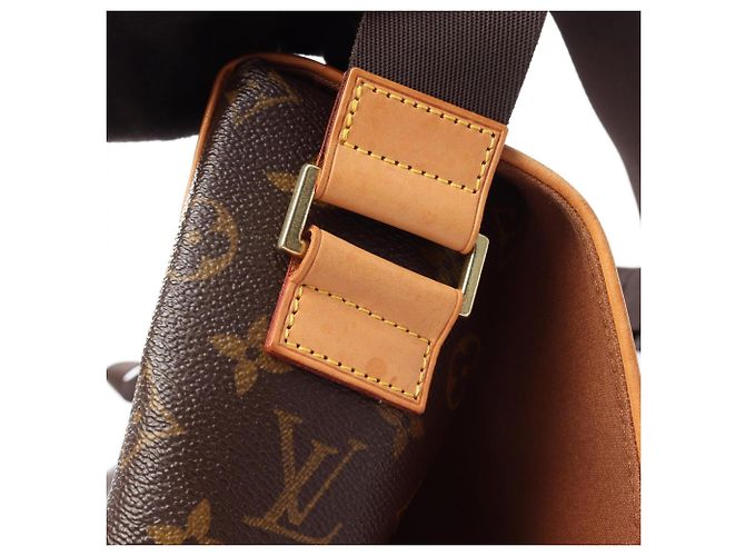 Borsa a Spalla Louis Vuitton Abesses Marrone Monogramma - vista 13