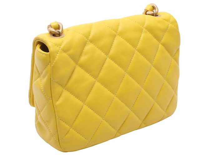 Borsa a Spalla Chanel Mini Matelassé Giallo - vista 2