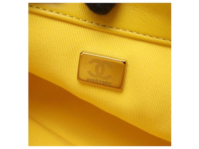 Borsa a Spalla Chanel Mini Matelassé Giallo - vista 5