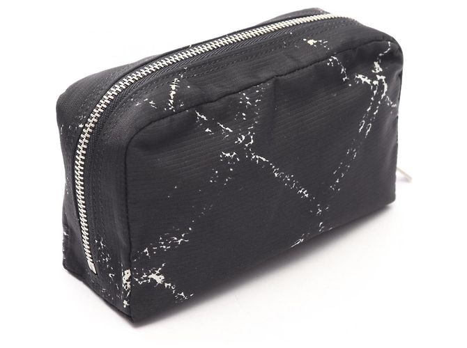 Borsa/Pochette in nylon Chanel Nero Bianco - vista 2