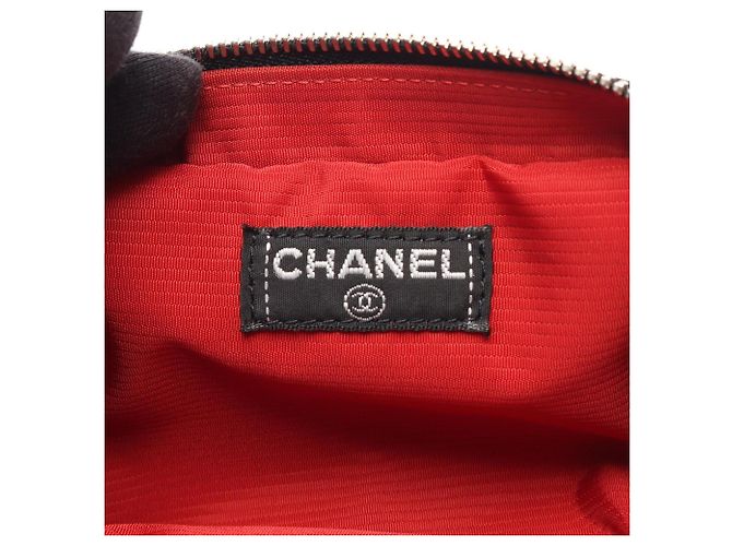 Borsa/Pochette in nylon Chanel Nero Bianco - vista 4