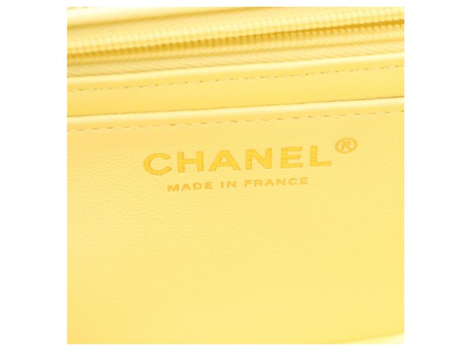 Borsa a tracolla Chanel Mini Matelassé 20 Nero Crudo - vista 4