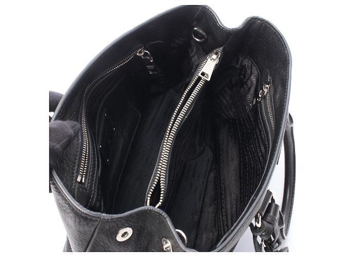 Prada 2-Way Handtasche aus schwarzem Leder - Ansicht 3