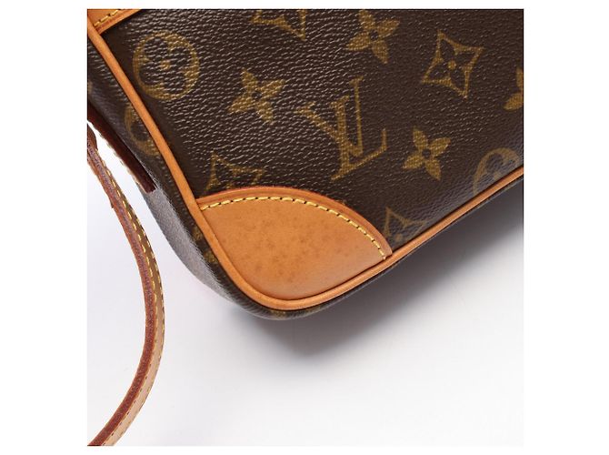 Borsa a tracolla Louis Vuitton Trocadero 27 Monogram Marrone Monogramma - vista 6