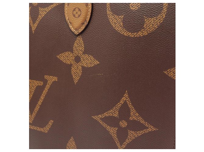 Borsa Louis Vuitton OnTheGo GM Marrone Monogramma - vista 7