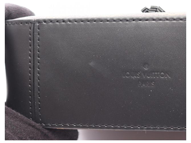 Borsa a tracolla 2-Way Louis Vuitton Saint-Onge Marrone Nero Monogramma - vista 6