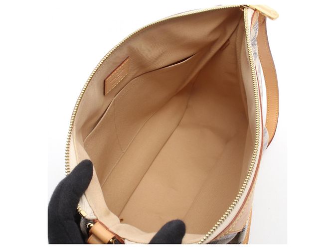 Borsa a Spalla Louis Vuitton Siracusa MM Bianco - vista 3