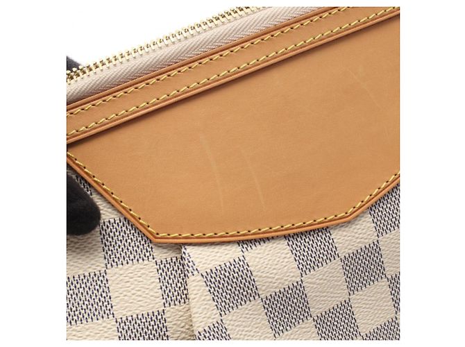 Borsa a Spalla Louis Vuitton Siracusa MM Bianco - vista 9