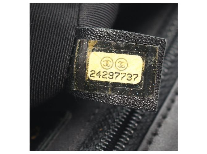 Borsa a tracolla Chanel Matelassé nera Nero - vista 5