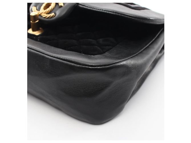 Borsa a tracolla Chanel Matelassé nera Nero - vista 7